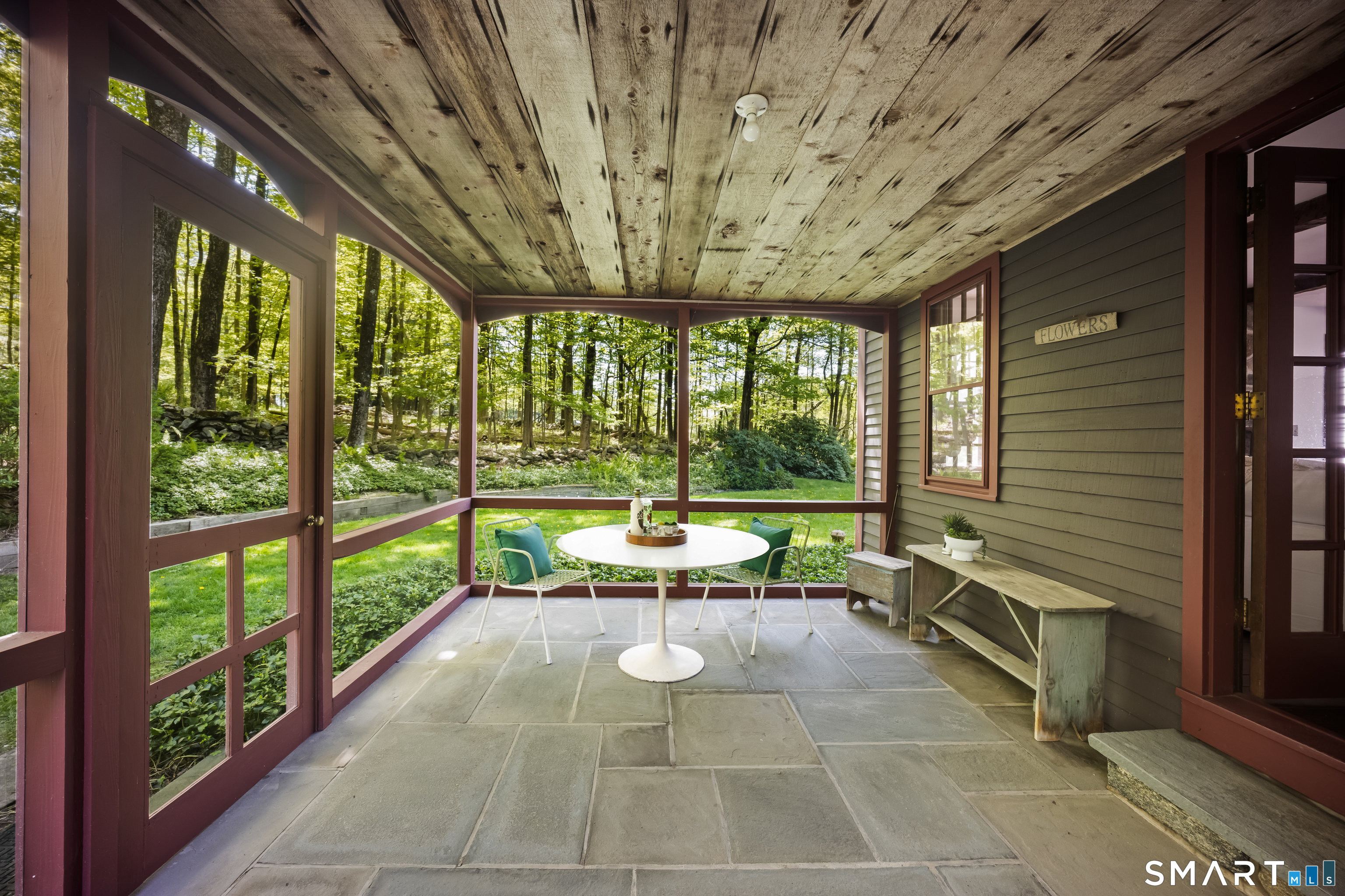 6 Winding Brook Court