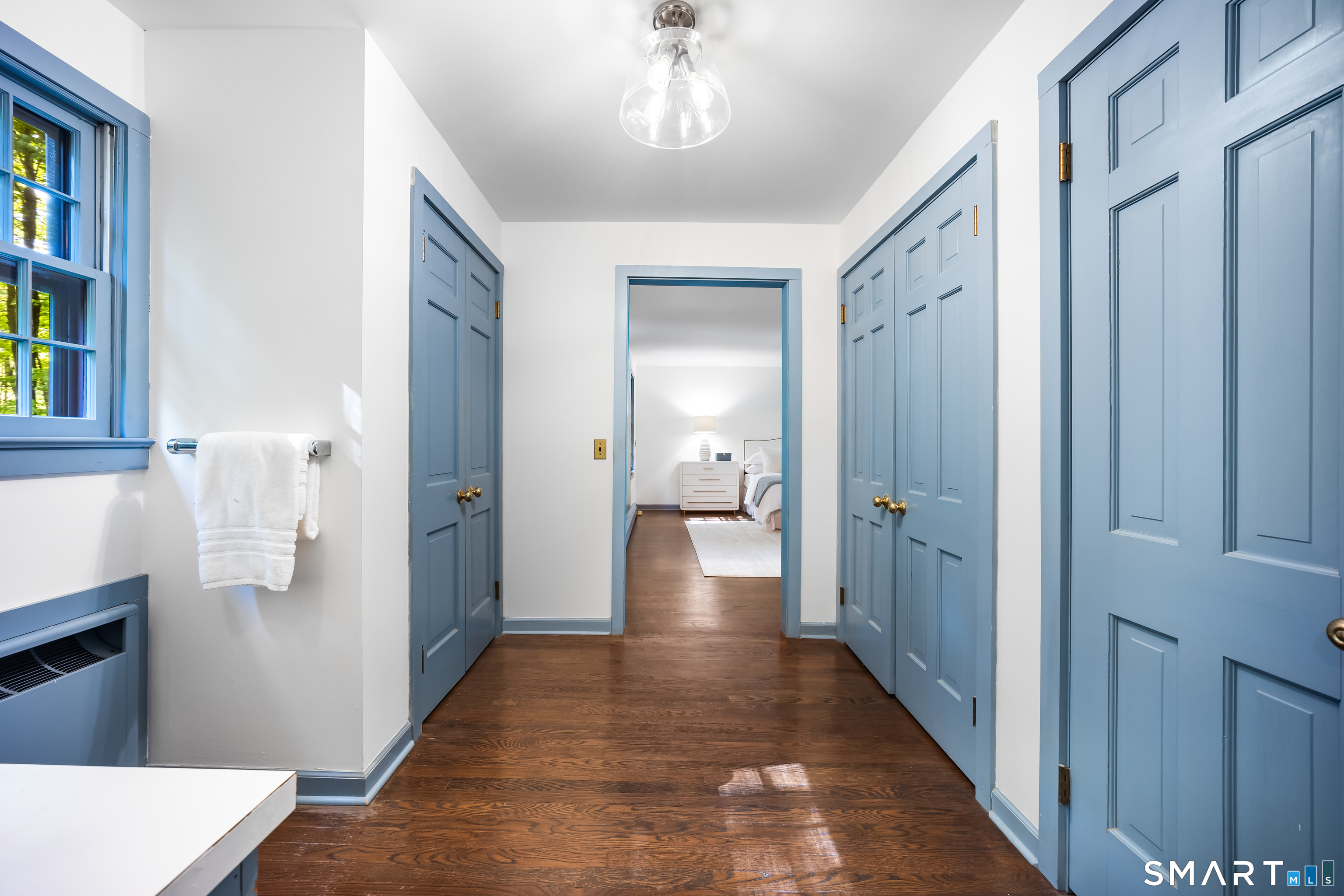 6 Winding Brook Court