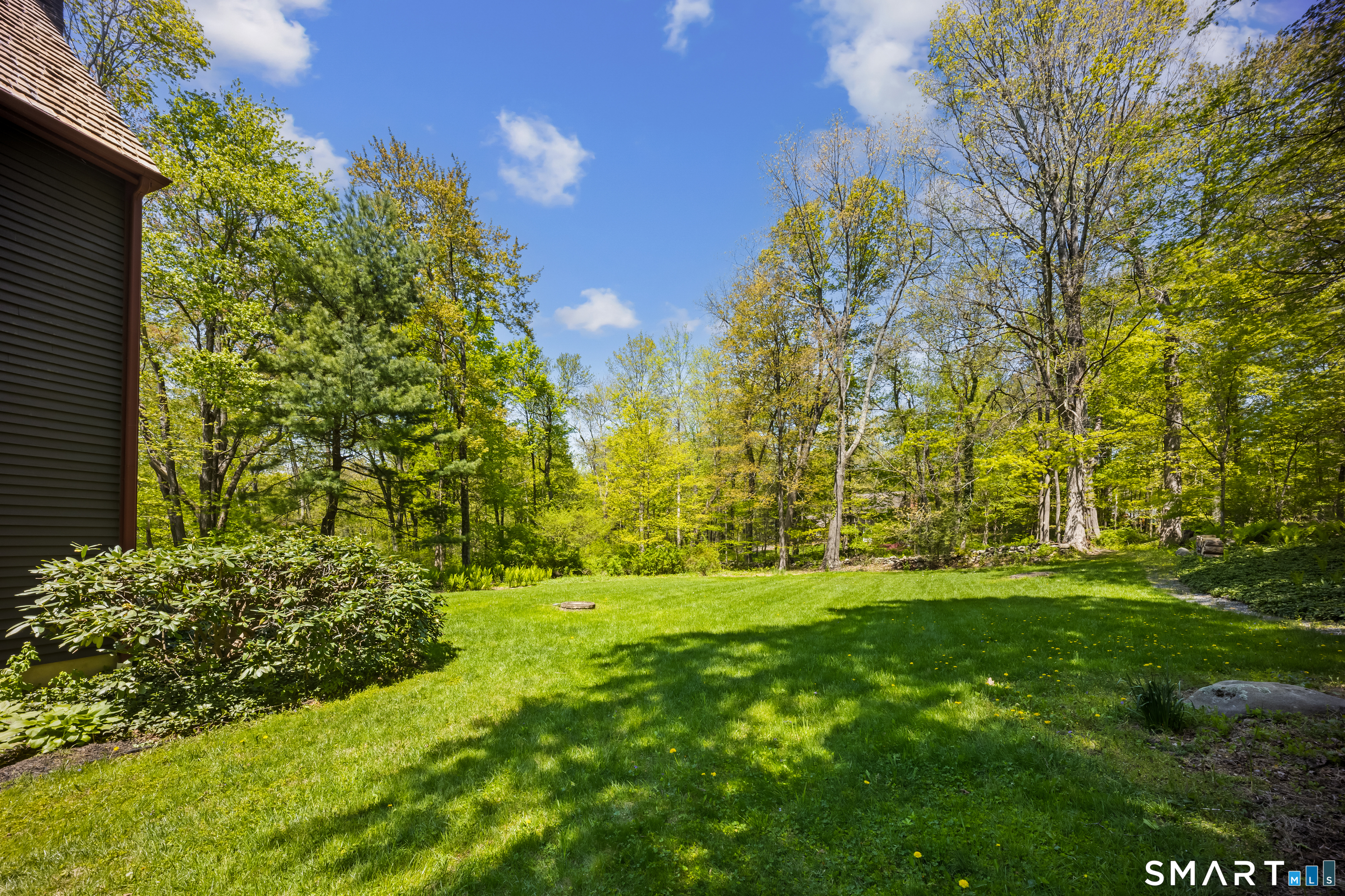 6 Winding Brook Court