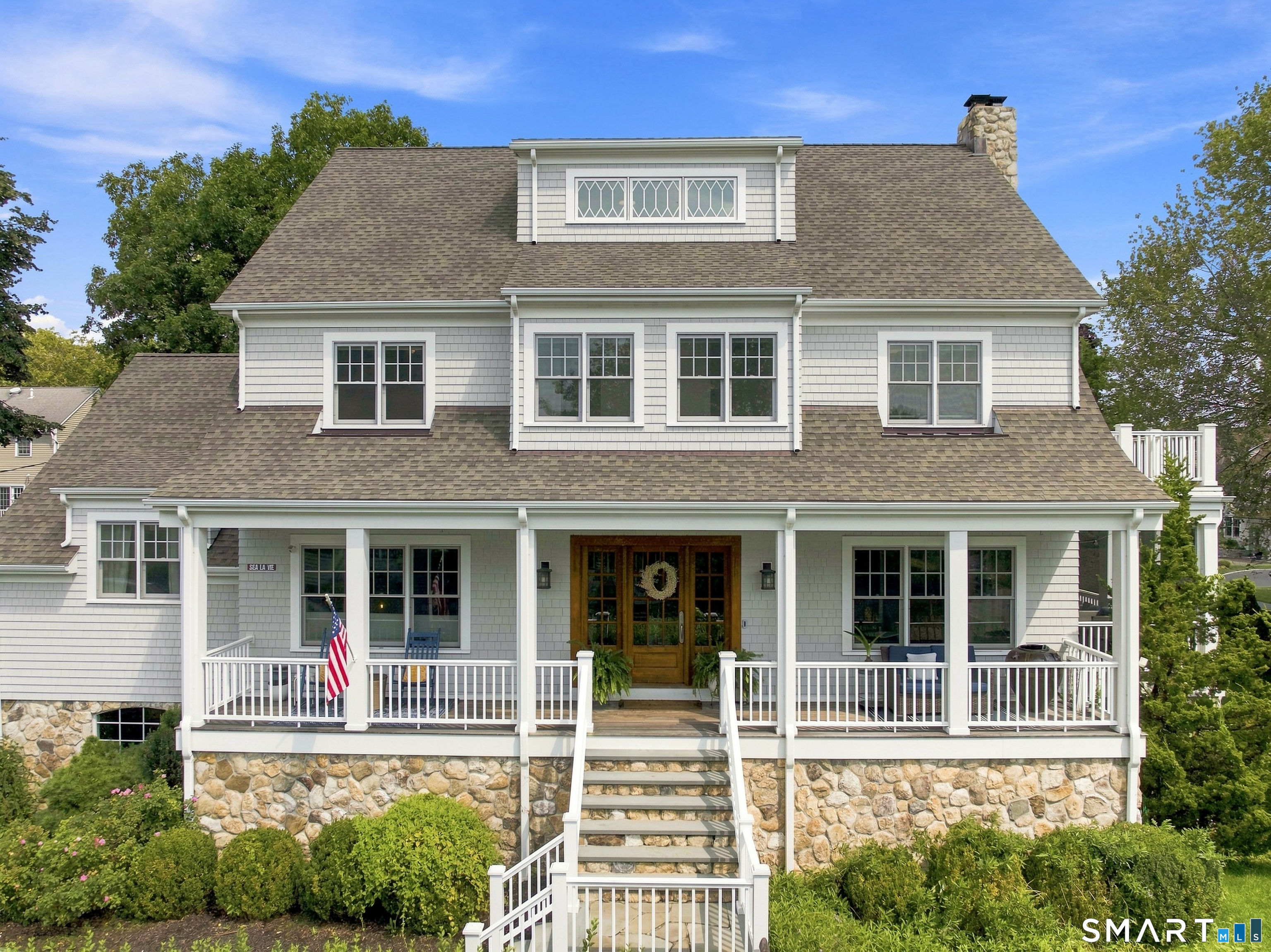 655 Beach Road