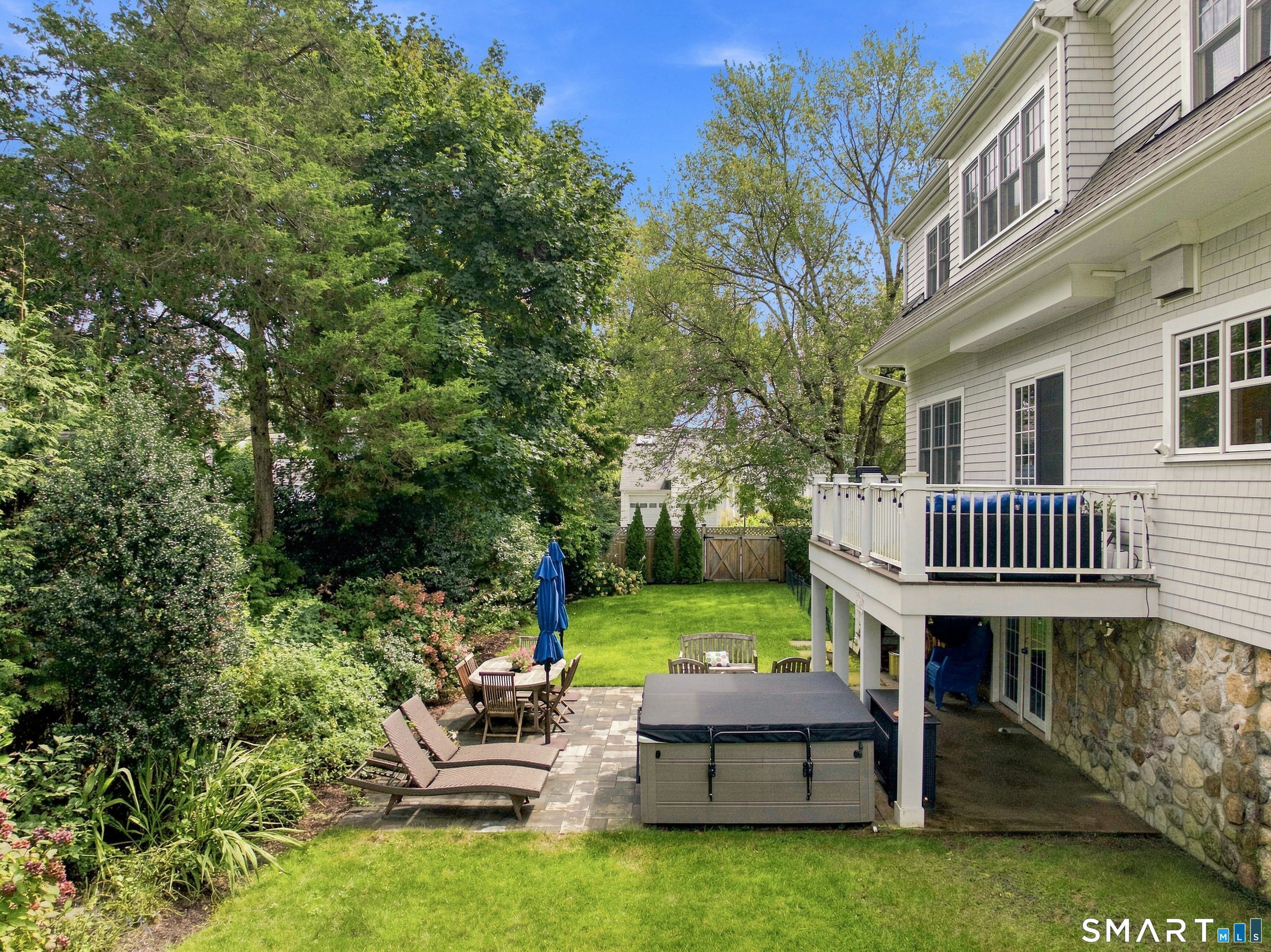 655 Beach Road