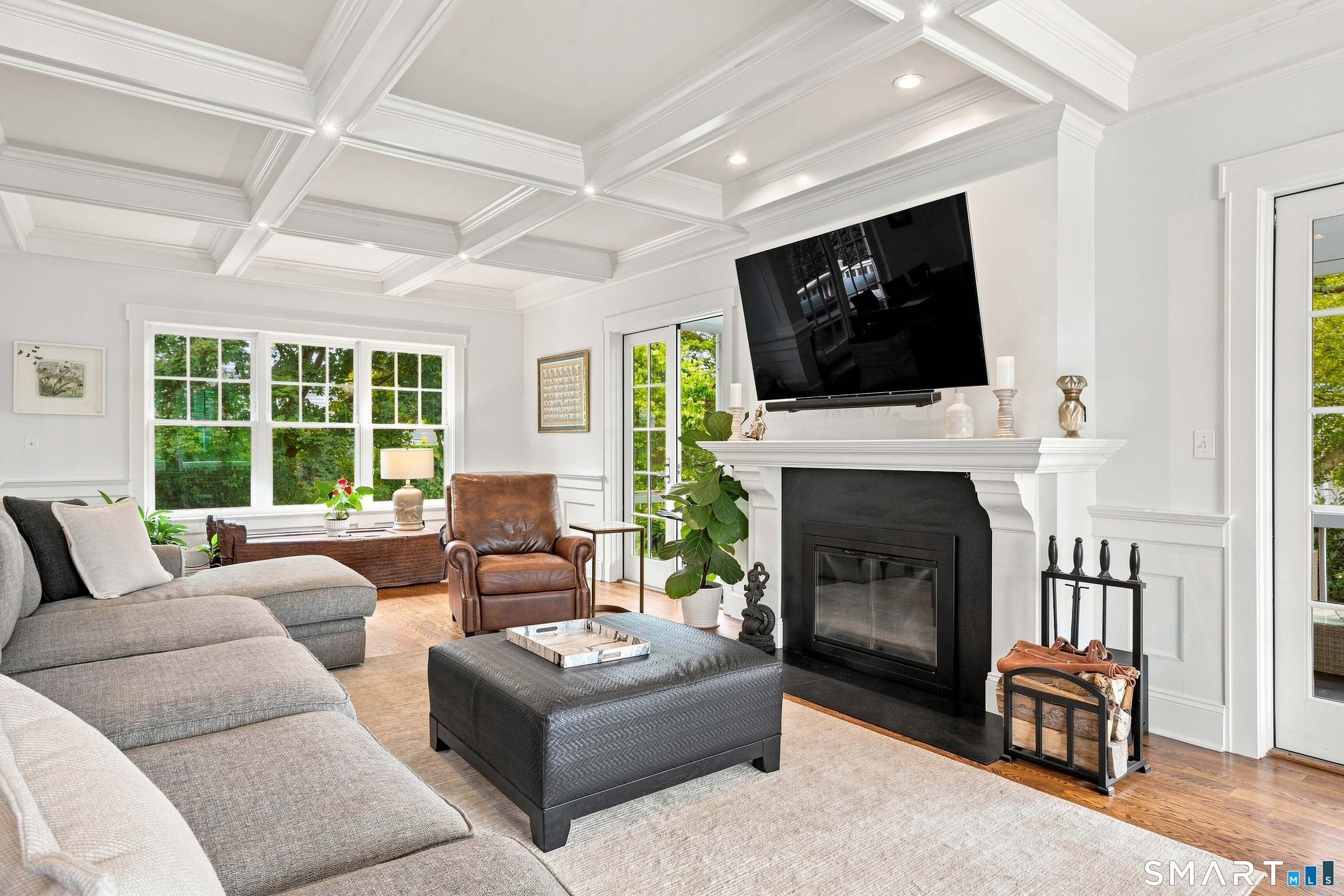 655 Beach Road