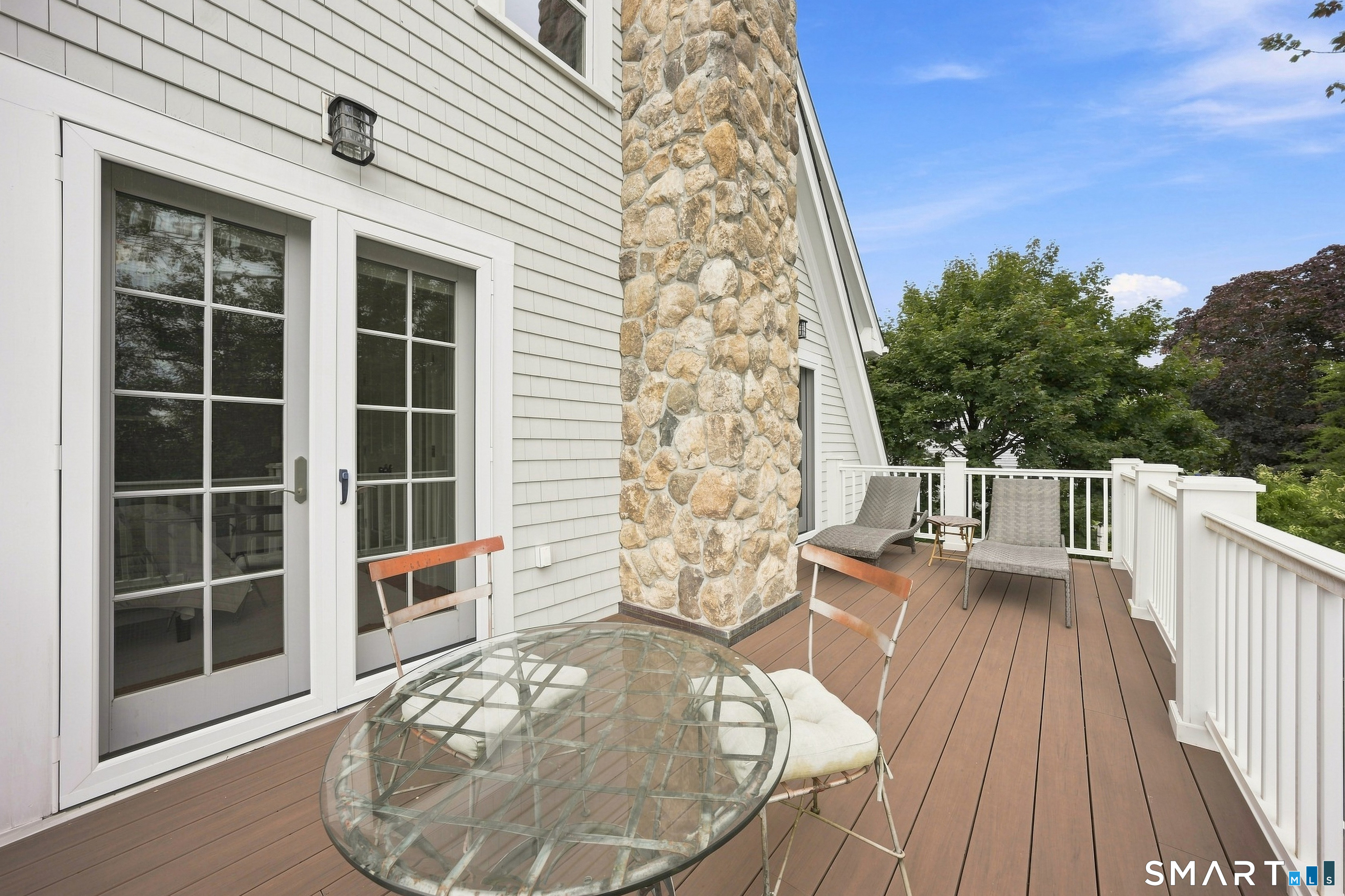 655 Beach Road