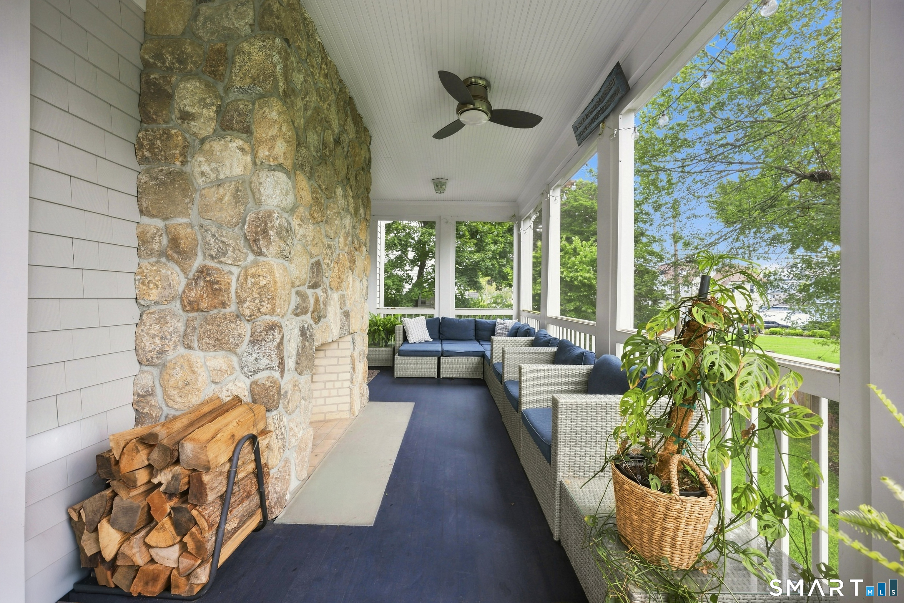 655 Beach Road