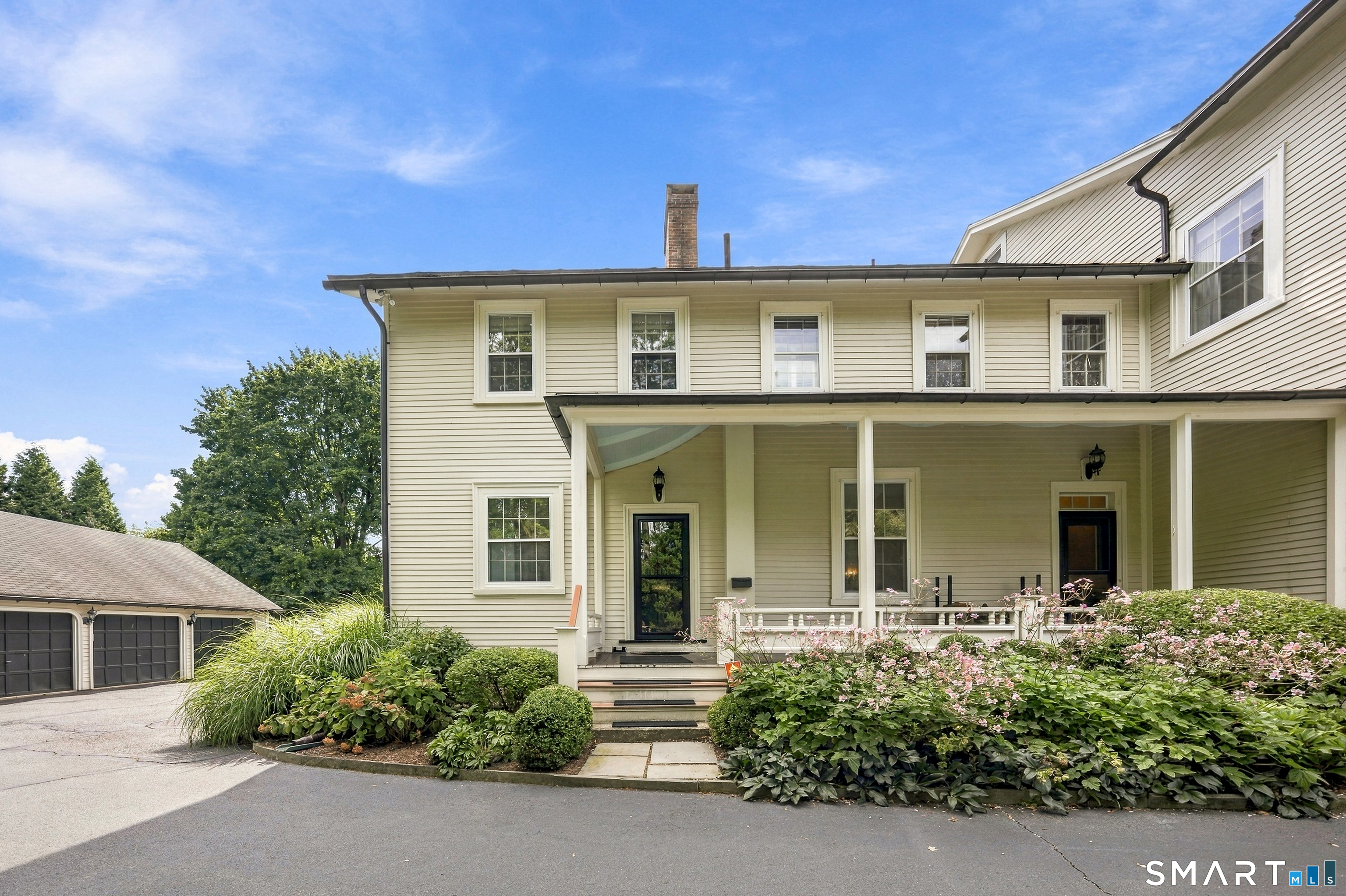 415 Old Post Road
