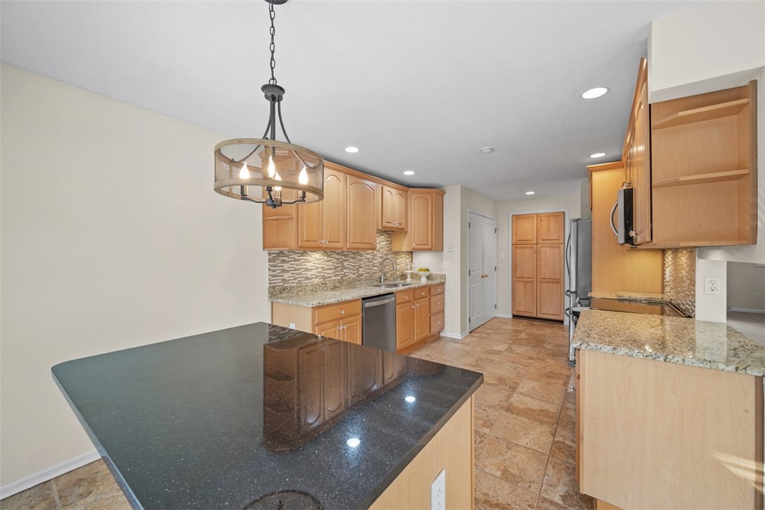 1608 Stone Mansion Drive