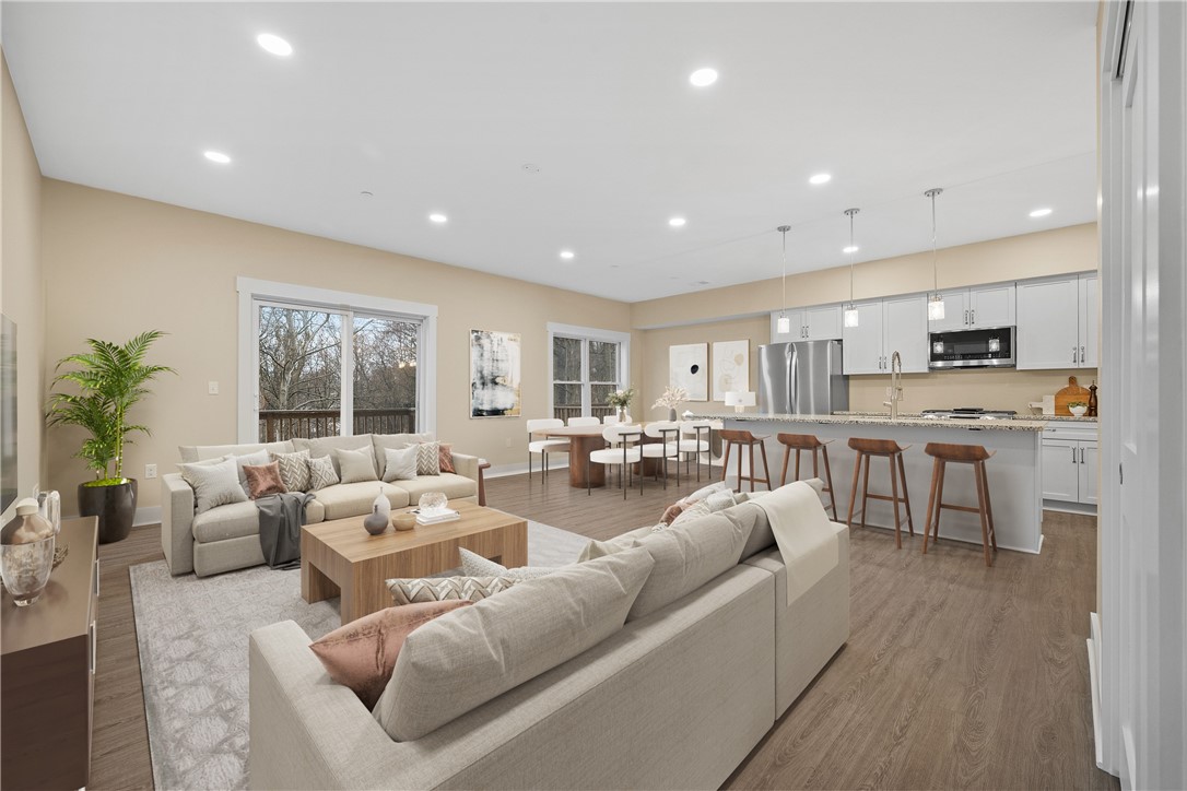 1223 Center Ave