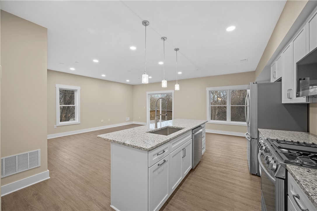 1225 Center Ave