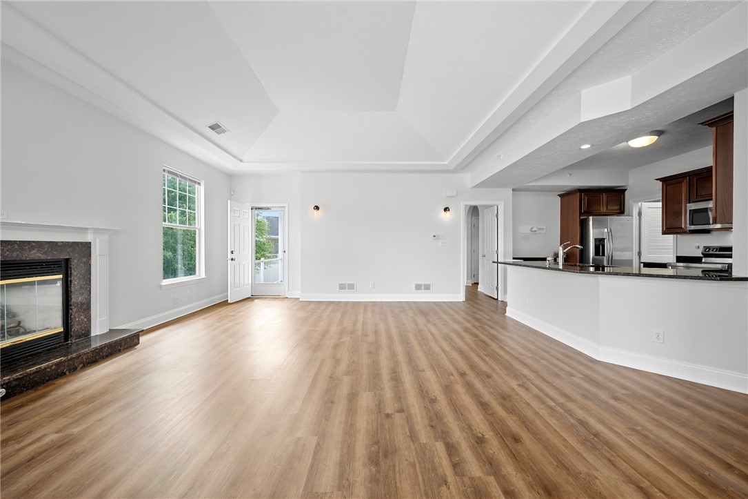 214 Adams Pointe Blvd 6