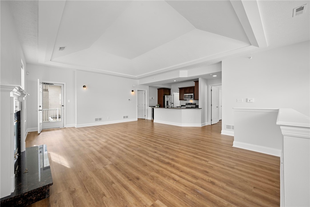 214 Adams Pointe Blvd 6