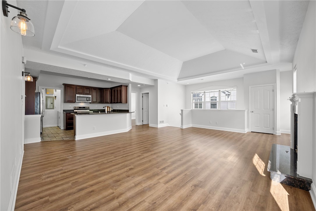 214 Adams Pointe Blvd 6