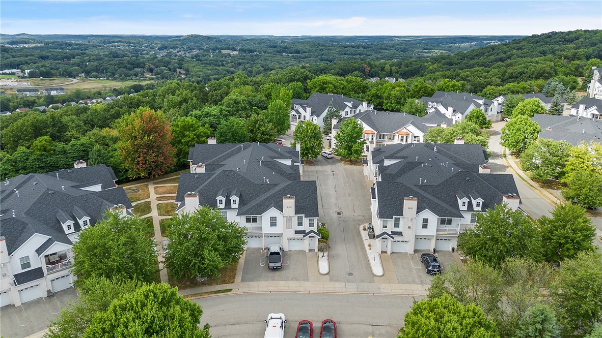 214 Adams Pointe Blvd 6