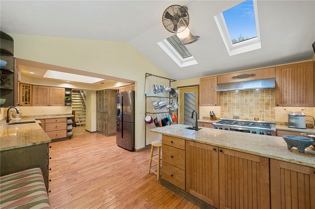 2638 Woodmont Ln
