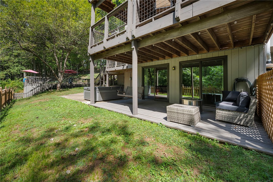 2638 Woodmont Ln