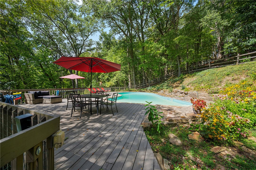 2638 Woodmont Ln