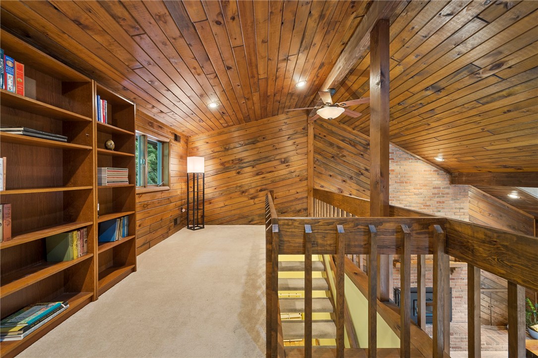 2638 Woodmont Ln