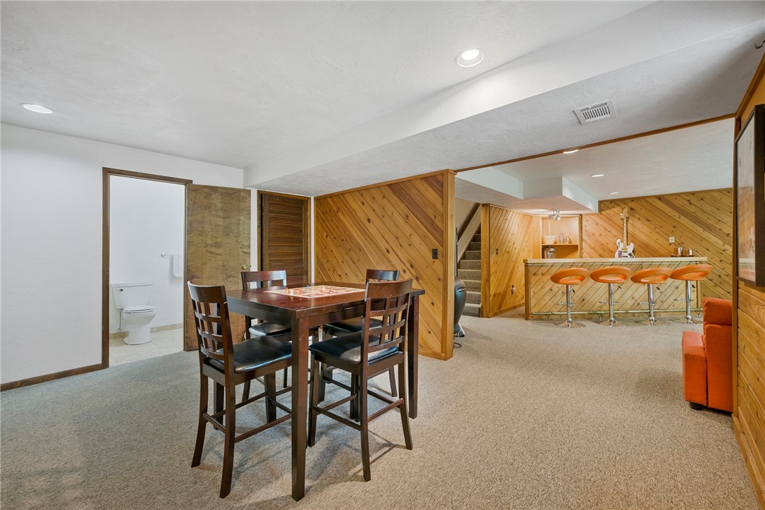 2638 Woodmont Ln