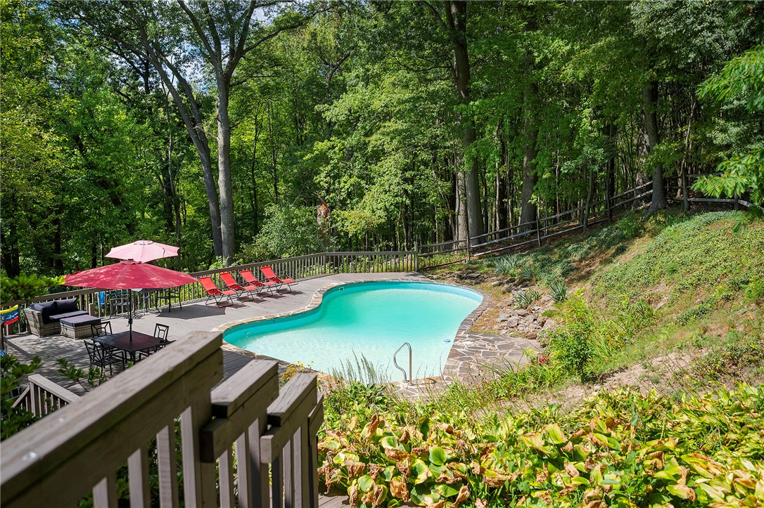 2638 Woodmont Ln