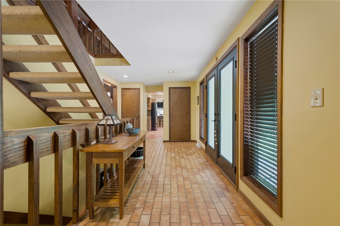 2638 Woodmont Ln