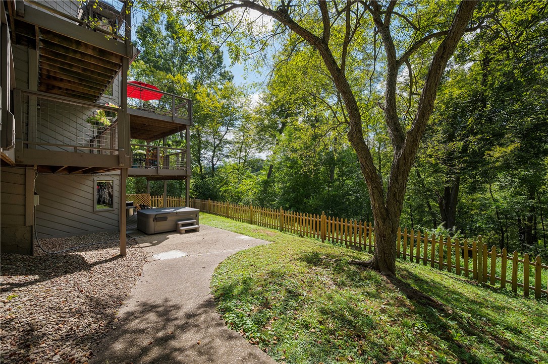 2638 Woodmont Ln