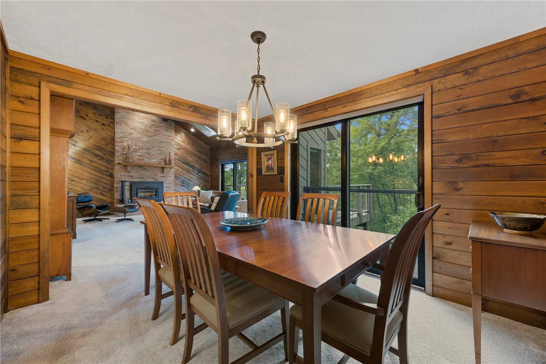 2638 Woodmont Ln
