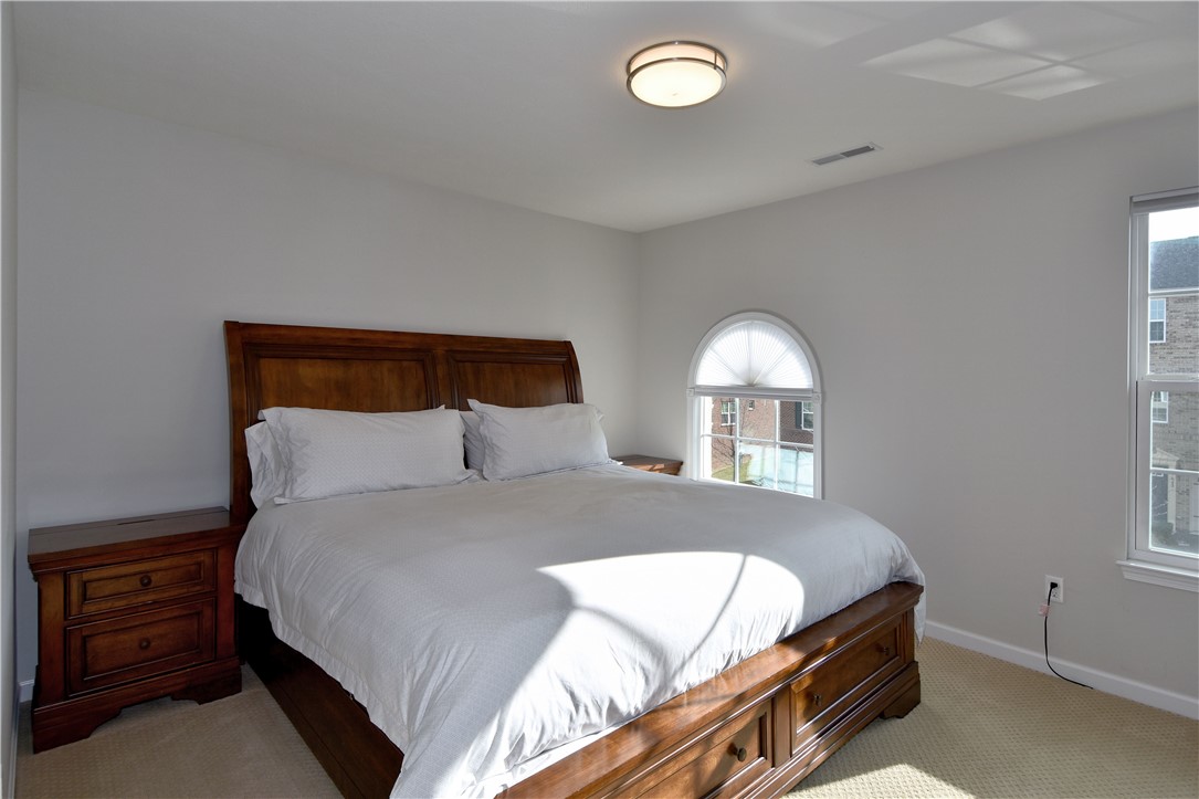 616 Edison Dr
