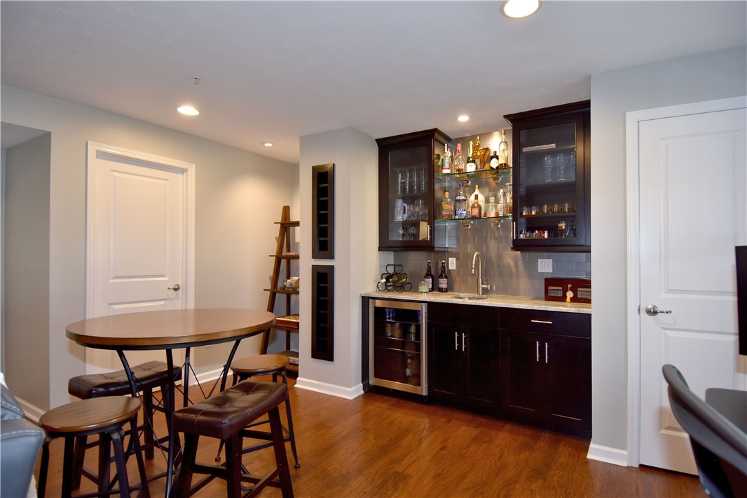 616 Edison Dr