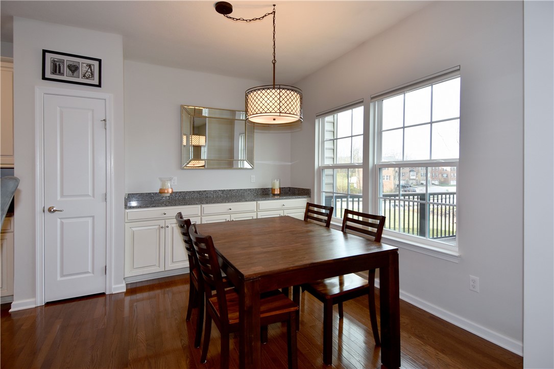 616 Edison Dr