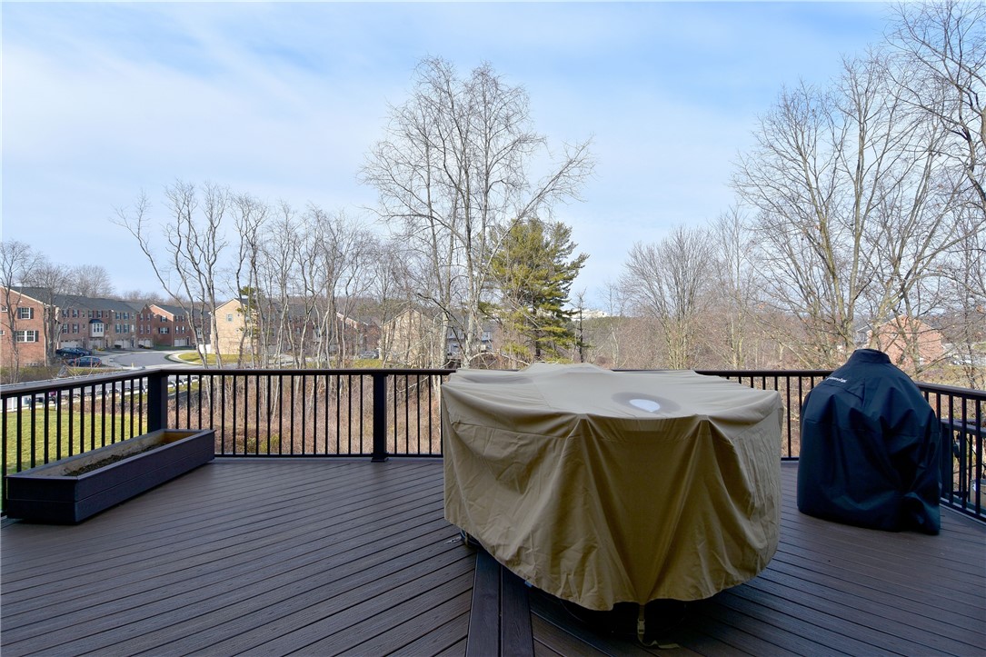 616 Edison Dr