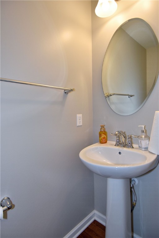 616 Edison Dr