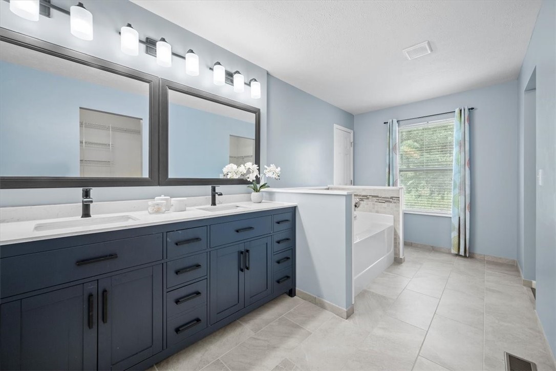 8057 Maureen Dr