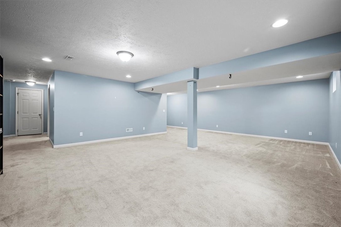 8057 Maureen Dr