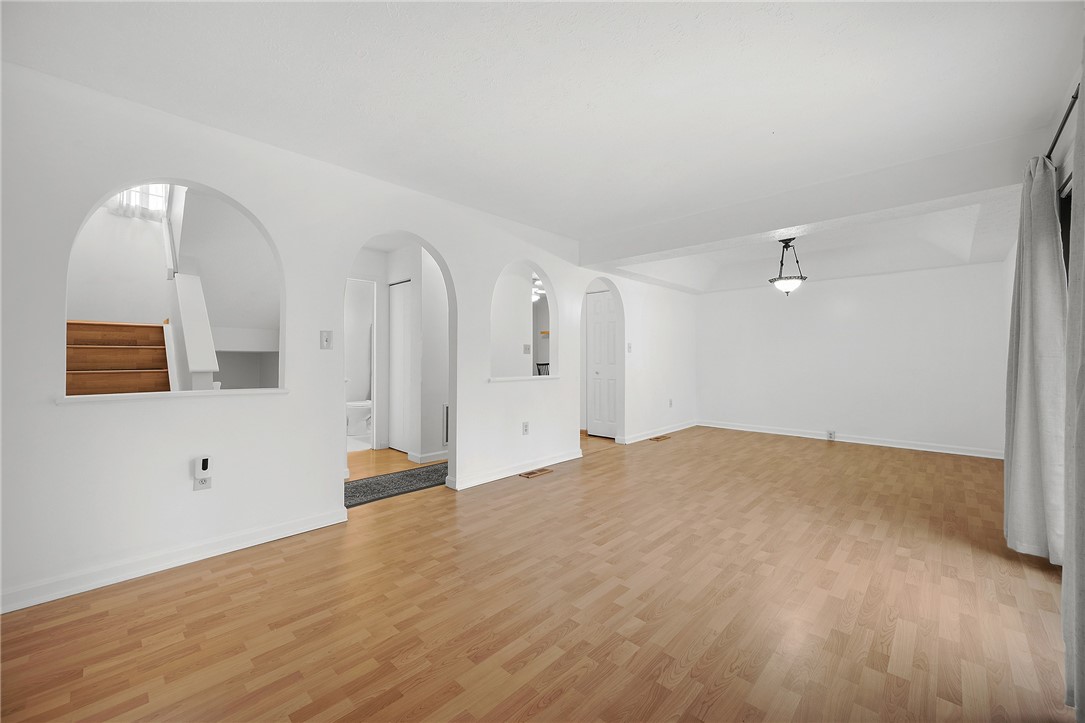 5053 Fountainwood Dr