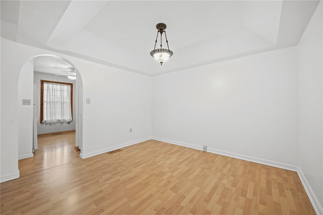 5053 Fountainwood Dr