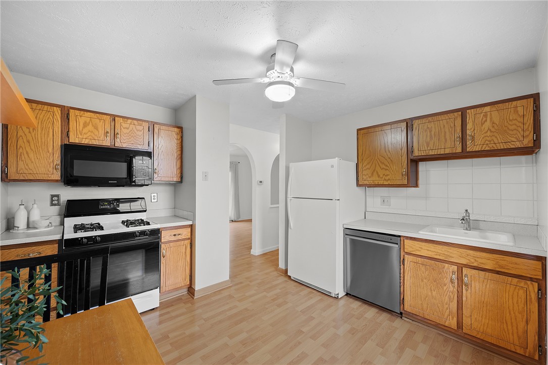 5053 Fountainwood Dr