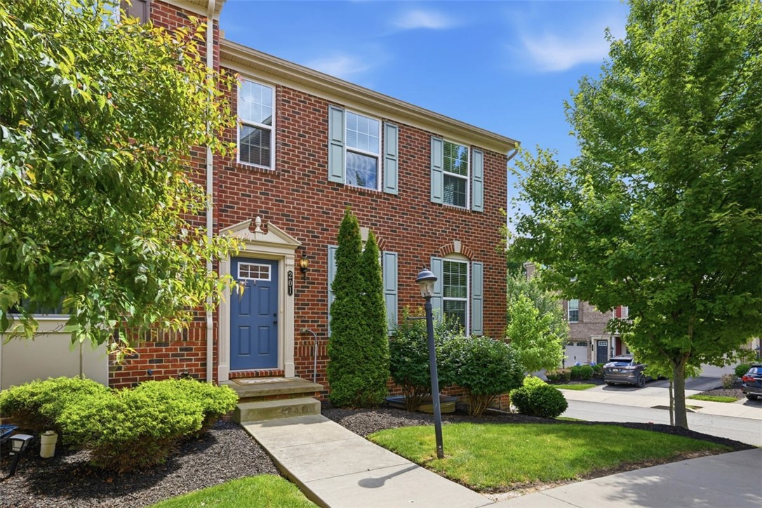 201 Thornapple Lane