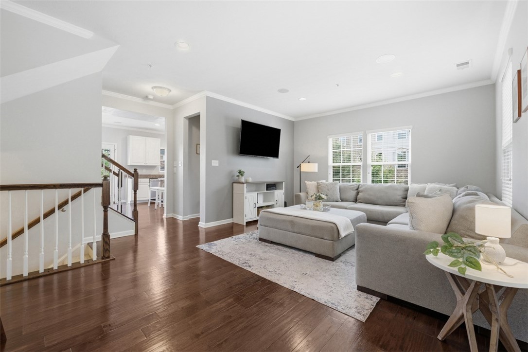 201 Thornapple Lane
