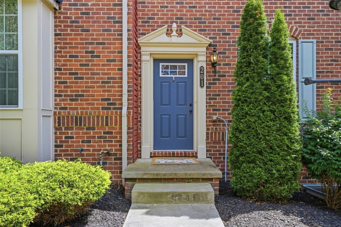 201 Thornapple Lane