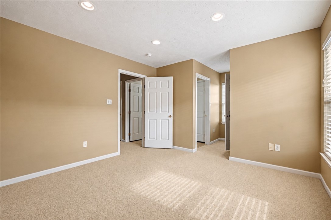 208 Village Place