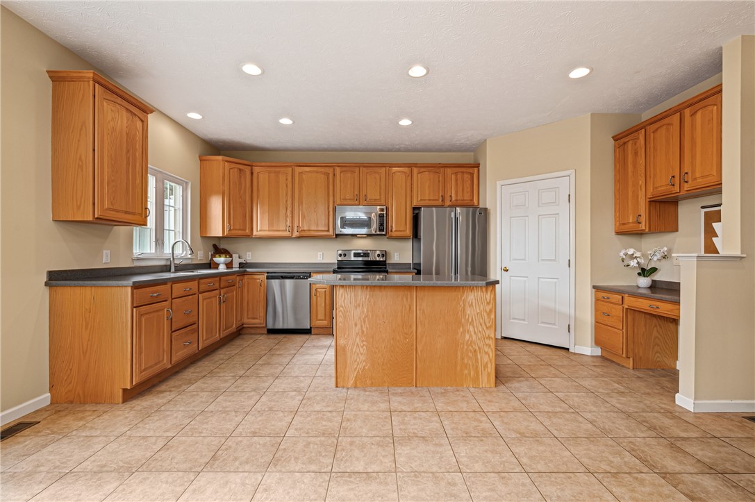208 Village Place
