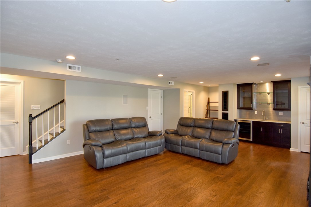 616 Edison Drive