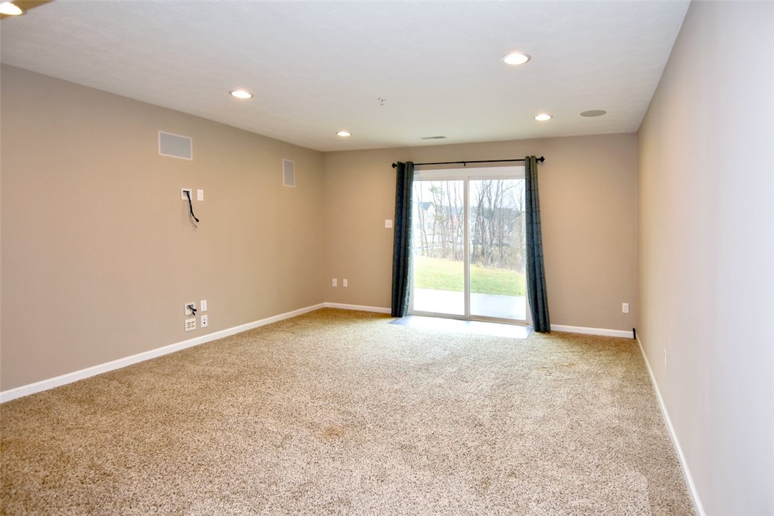 618 Edison Dr