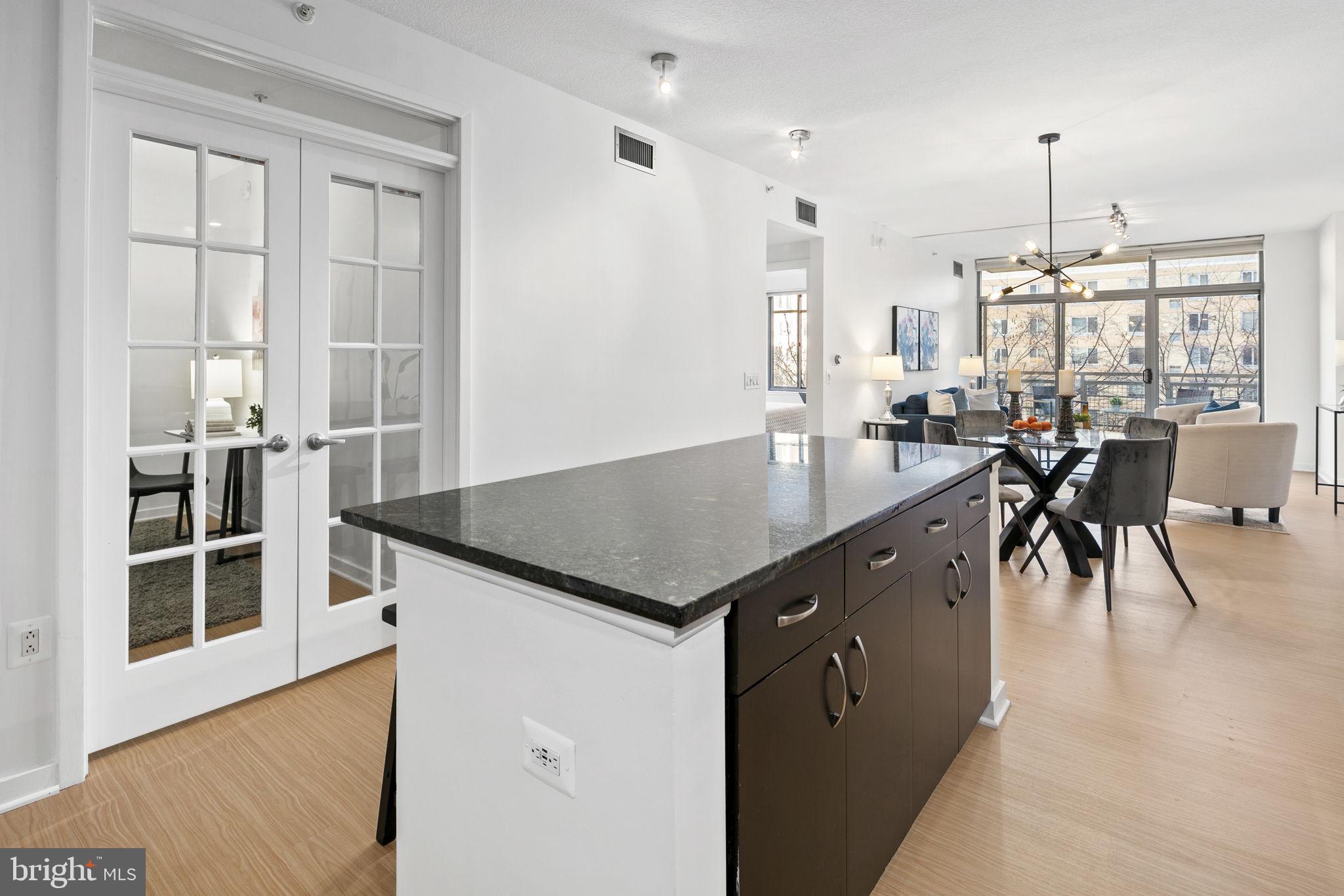475 K STREET NW 606