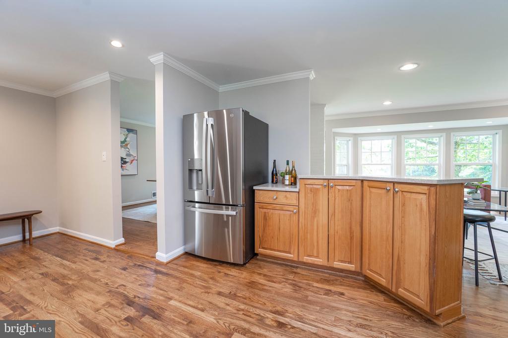 298 CEDAR LANE