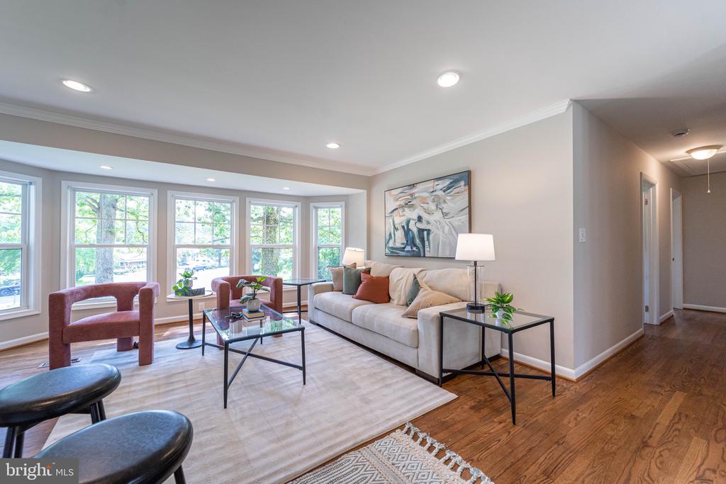 298 CEDAR LANE