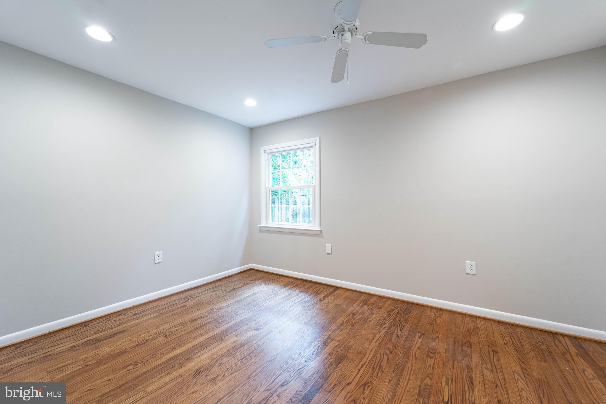 298 CEDAR LANE