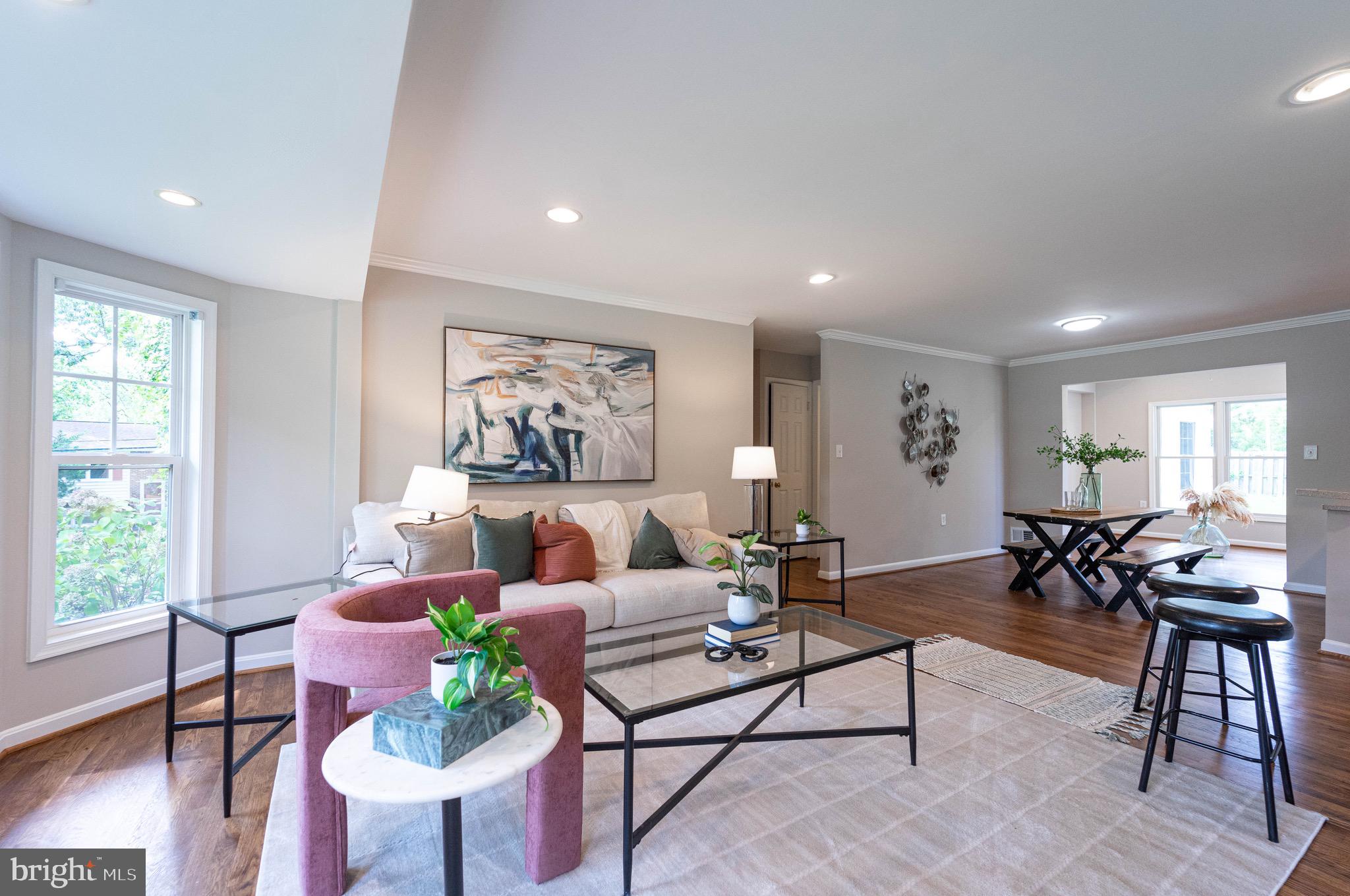 298 CEDAR LANE