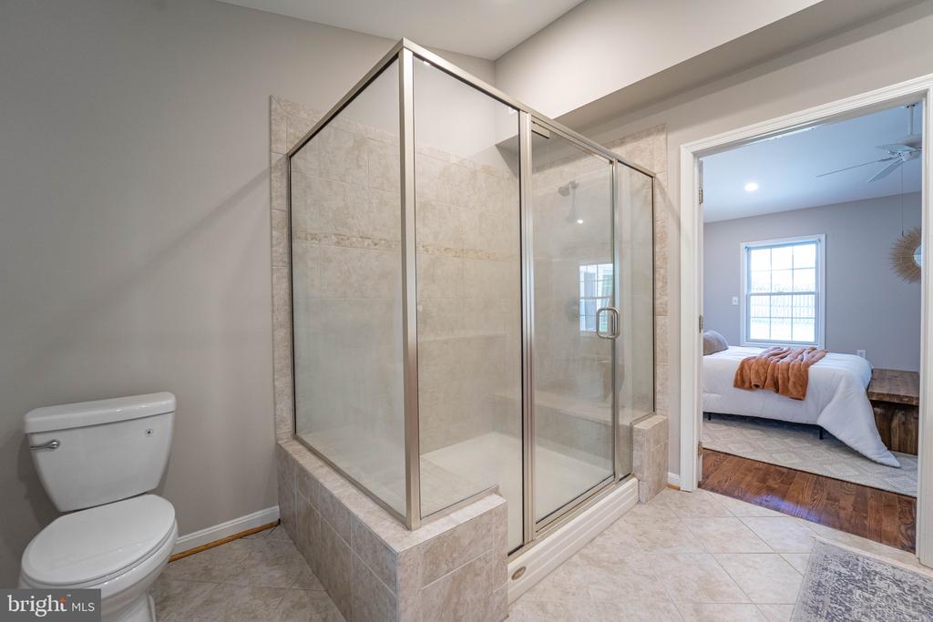 298 CEDAR LANE
