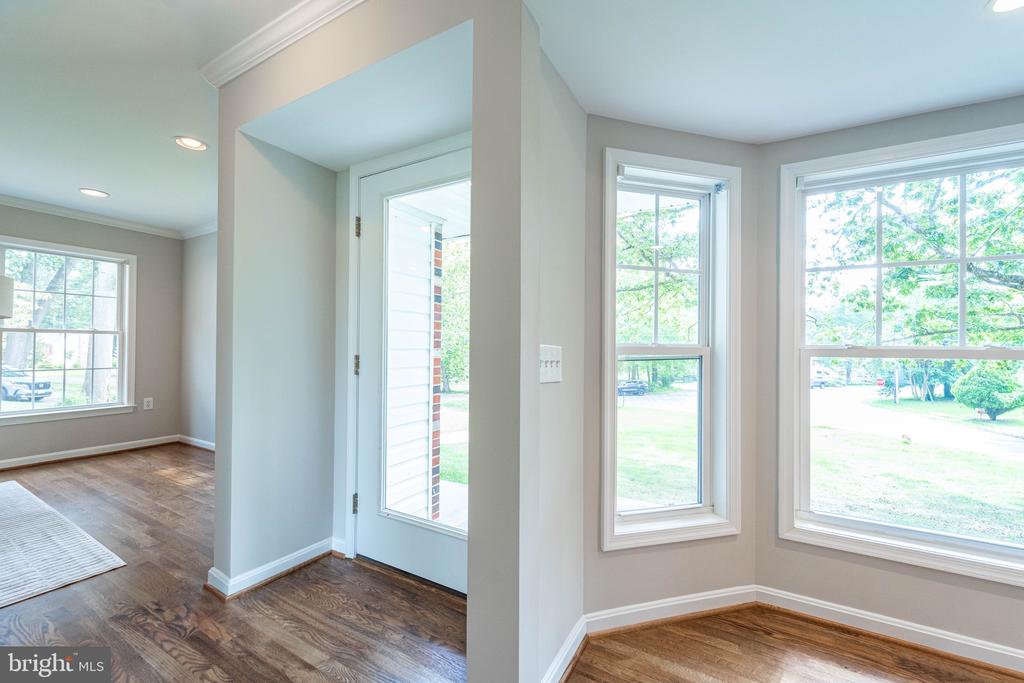 298 CEDAR LANE