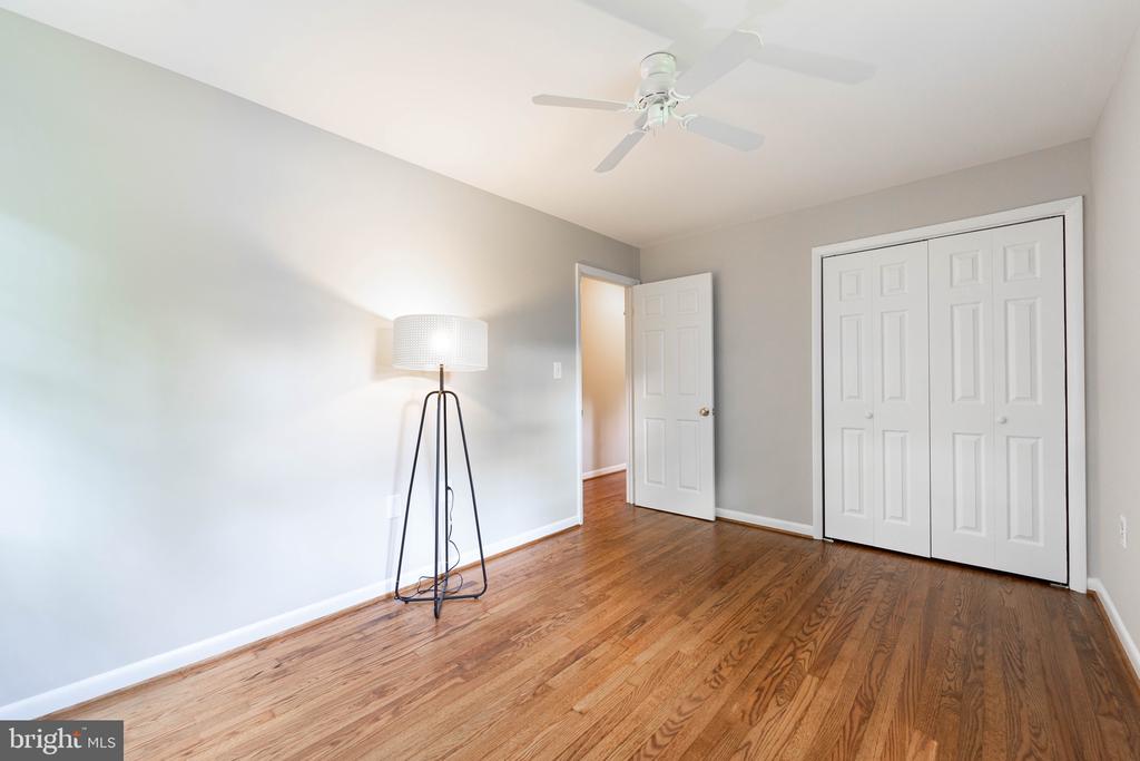 298 CEDAR LANE